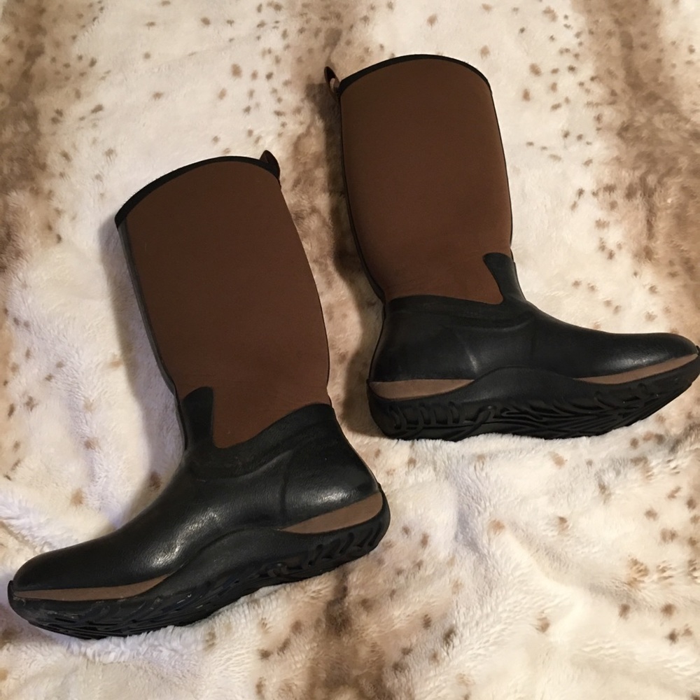 Women’s Artic Adventure Muck Boots